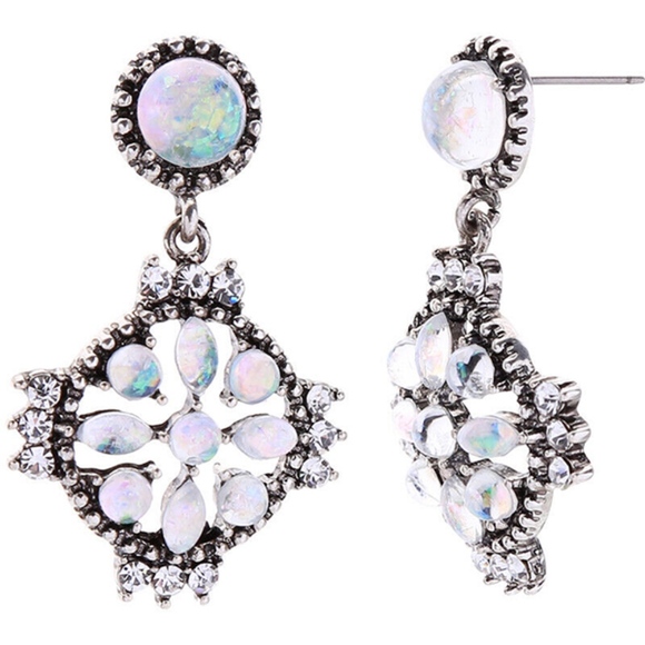 Rhinestone Dangle Earrings Silver Color Alloy-NWOT - Picture 5 of 5